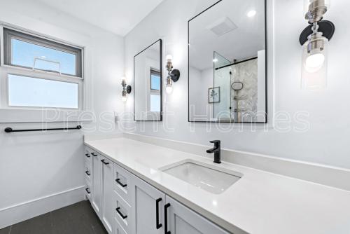 yBS-bathroom3069 08