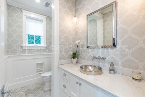 Bathroom2-8 (1)